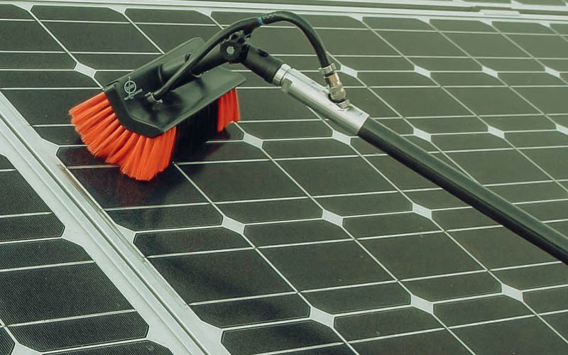 Zonnepanelen reinigen